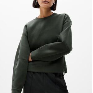 NWT Athleta FORM KNIT CREW SWEATSHIRT - ELM - Size MEDIUM